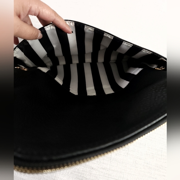 Urban Expressions Clutch - Black - Picture 3 of 13